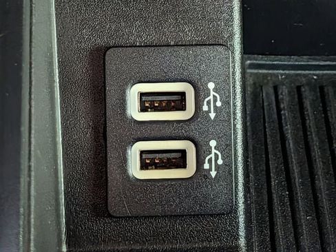 Used 2019 Ford F150 XLT w/ Equipment Group 302A Luxury image 17