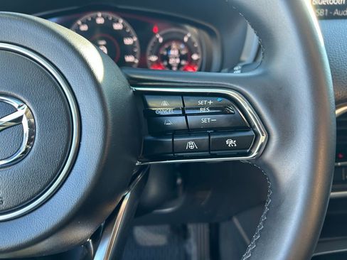 Used 2025 MAZDA CX-70 Plug-In Hybrid w/ Premium Pkg image 16