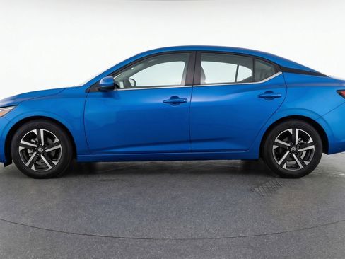 Used 2025 Nissan Sentra SV FWD image 5