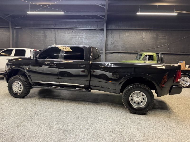 Used 2018 RAM 3500 Laramie Longhorn AWD/4WD image 2