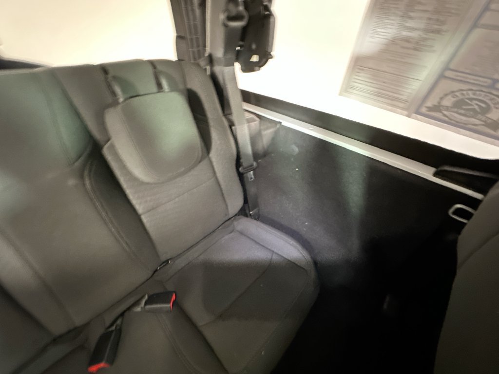Used 2021 Jeep Wrangler Sport AWD/4WD image 14