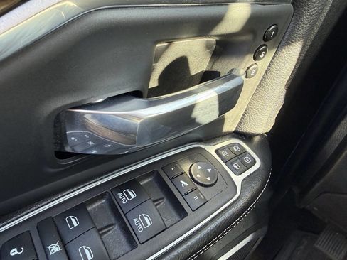 Used 2023 RAM 2500 Laramie image 24