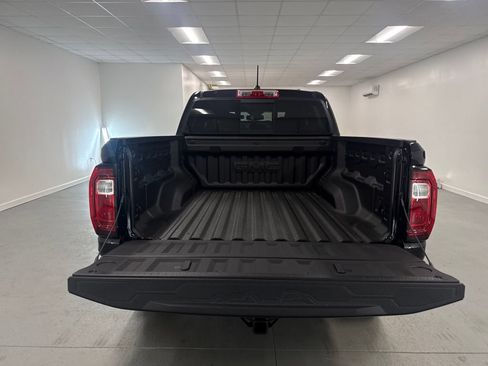 New 2026 GMC Canyon AT4 w/ Technology Plus Package AWD/4WD image 8