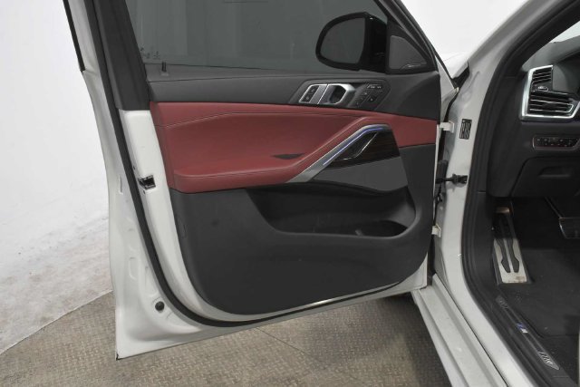 Used 2021 BMW X6 sDrive40i w/ M Sport Package RWD image 26