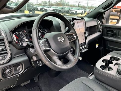 New 2026 RAM 2500 Tradesman AWD/4WD image 9