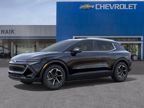 New 2026 Chevrolet Equinox EV LT FWD image 2