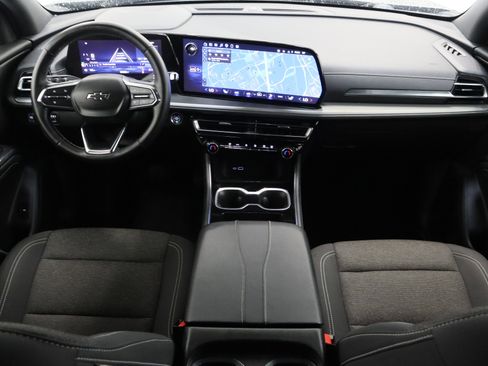 Used 2025 Chevrolet Traverse LT w/ Midnight/Sport Edition image 31