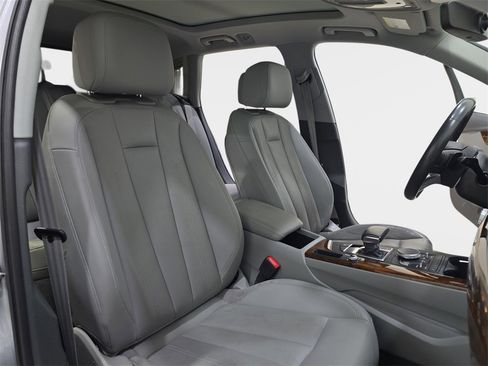 Used 2017 Audi A4 2.0T allroad Premium w/ Audi MMI Navigation Plus image 12