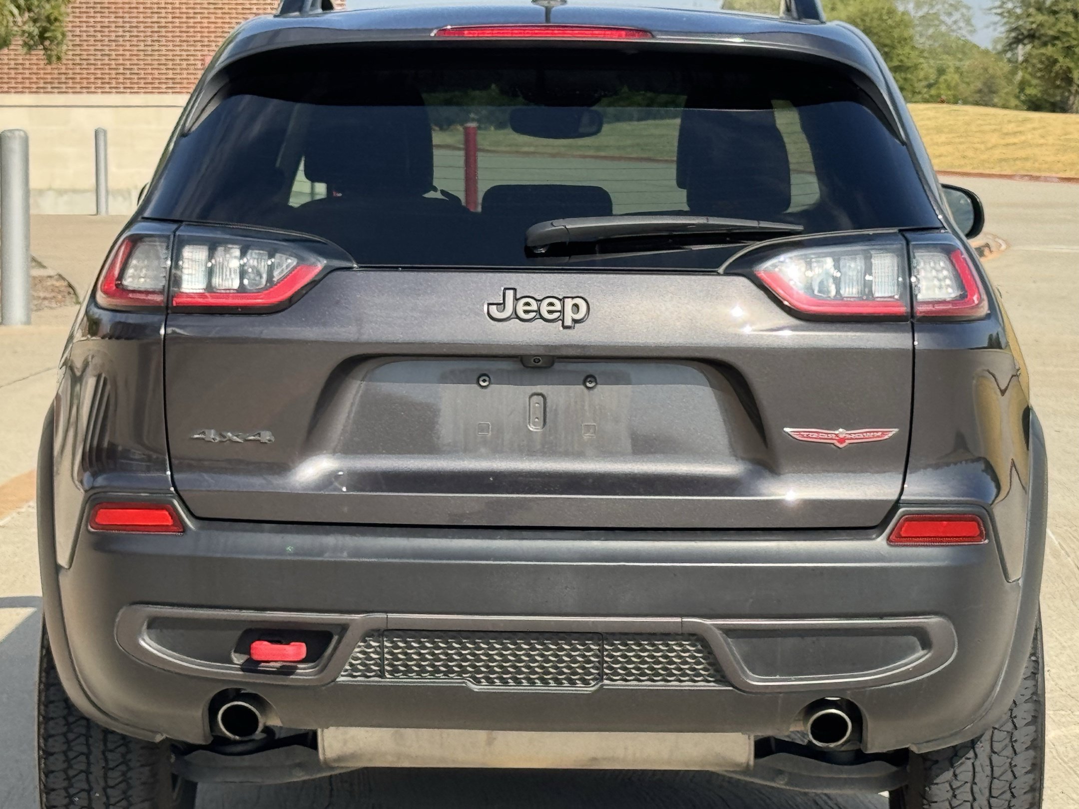 Used 2022 Jeep Cherokee Trailhawk w/ Technology Group B AWD/4WD image 6