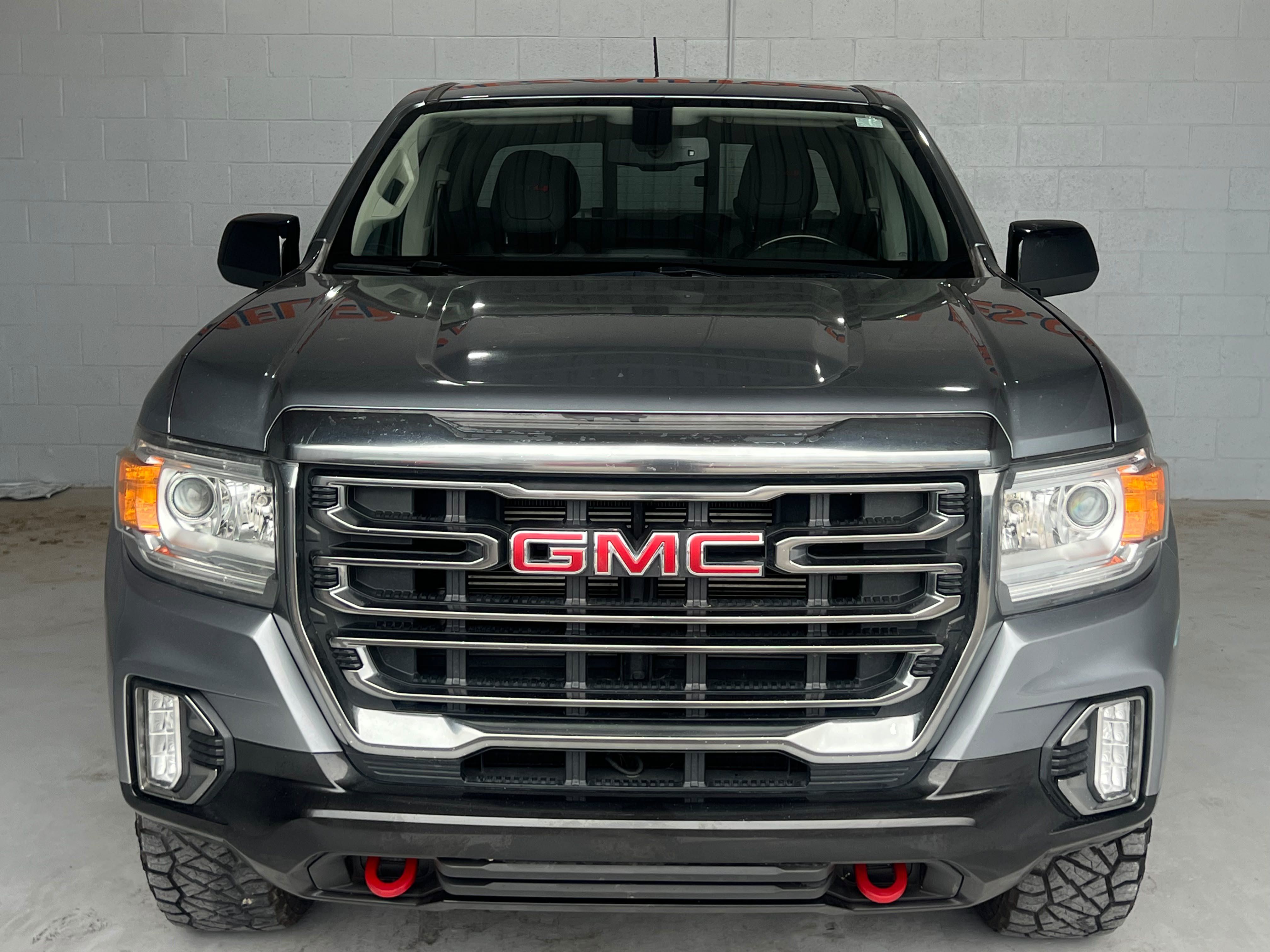 Used 2022 GMC Canyon AT4 w/ Trailering Package AWD/4WD image 9