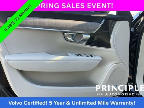 Certified 2024 Volvo V90 B6 Cross Country Ultimate w/ Protection Package Premier AWD/4WD image 28