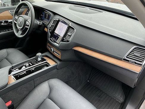 Certified 2023 Volvo XC90 T8 Plus w/ Protection Package Premier AWD/4WD image 21