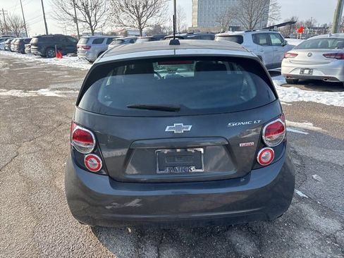 Used 2016 Chevrolet Sonic LT w/ Fun and Sun Package image 4