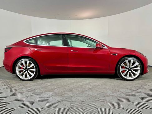 Used 2018 Tesla Model 3 Long Range AWD/4WD image 28