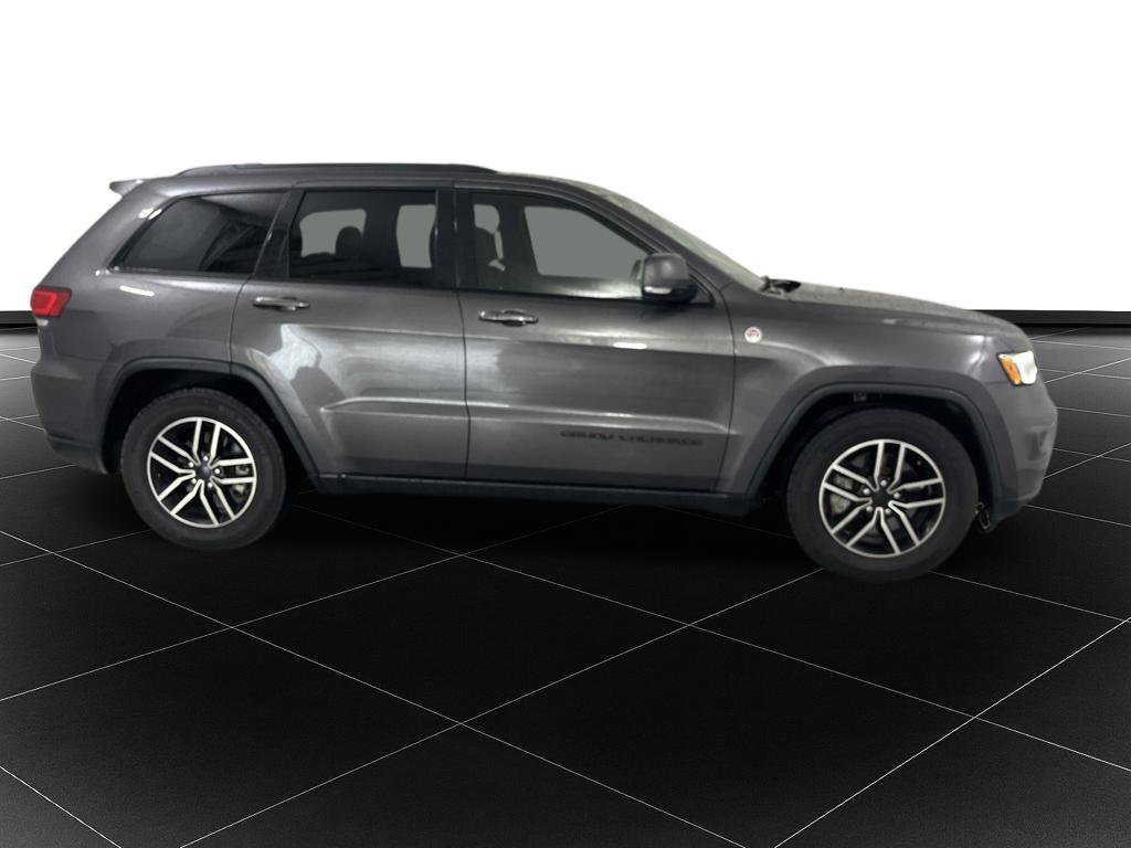 Used 2019 Jeep Grand Cherokee Trailhawk w/ Trailhawk Luxury Group AWD/4WD image 6