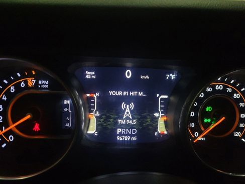 Used 2018 Jeep Wrangler Unlimited Sahara w/ Dual Top Group image 23