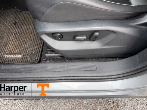Used 2021 Volkswagen Tiguan S FWD image 19