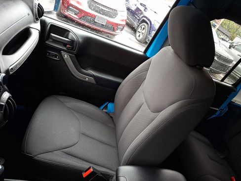 Used 2018 Jeep Wrangler Unlimited Sport S image 22