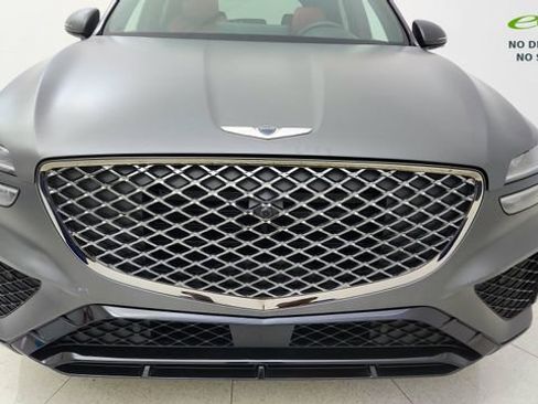 Used 2024 Genesis GV70 3.5T Sport w/ Sport Prestige Package AWD/4WD image 8