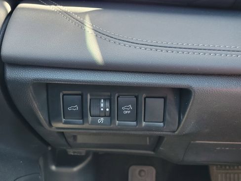 Certified 2024 Subaru Outback Limited image 17