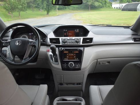 Used 2016 Honda Odyssey EX-L image 16