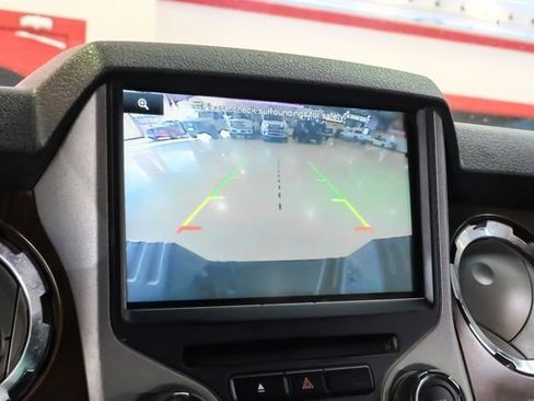 Used 2016 Ford F250 Lariat w/ Chrome Package image 18