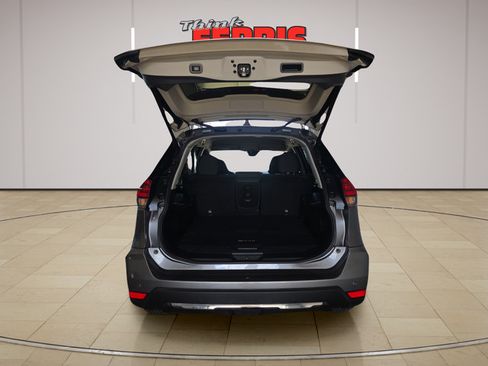 Used 2019 Nissan Rogue SV AWD/4WD image 9