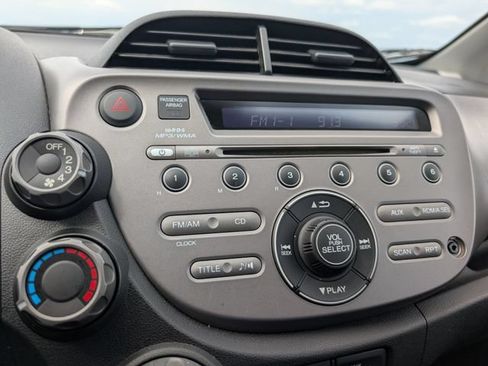 Used 2010 Honda Fit Sport image 20