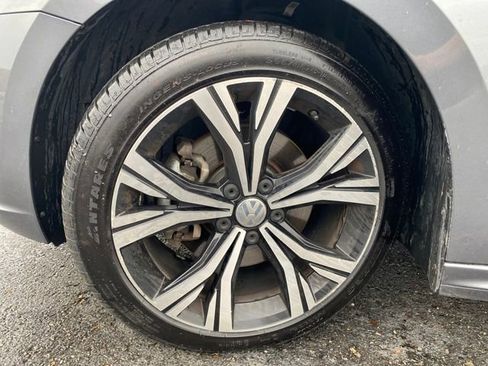 Used 2022 Volkswagen Passat 2.0T image 21