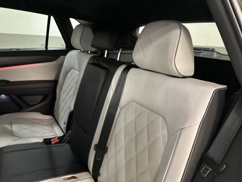 New 2026 Volkswagen Atlas Cross Sport SEL Premium R-Line AWD/4WD image 21