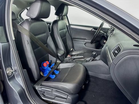 Used 2017 Volkswagen Jetta SE FWD image 26
