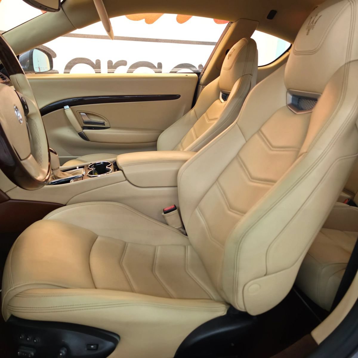Used 2015 Maserati GranTurismo Sport RWD image 16