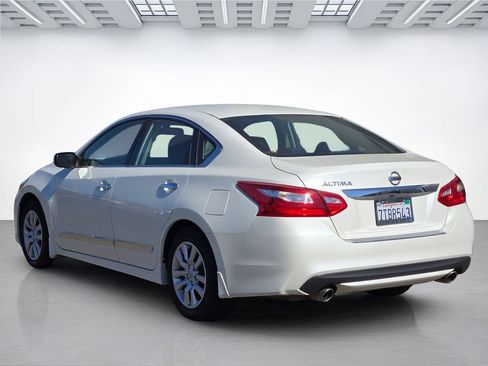 Used 2016 Nissan Altima 2.5 S w/ Power Driver Seat Package FWD image 8