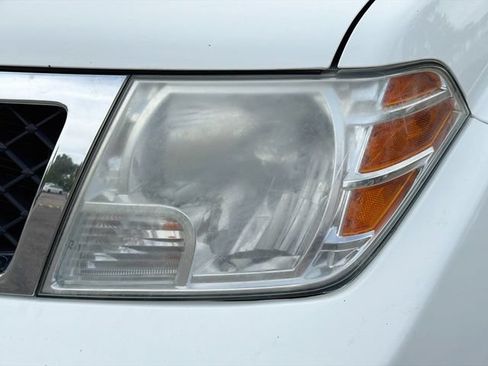 Used 2019 Nissan Frontier SV RWD image 9