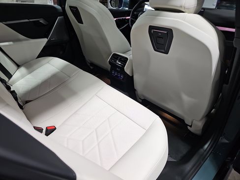 New 2026 BMW 530i w/ Premium Package image 11