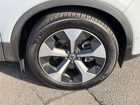 Certified 2026 Volvo XC40 B5 Plus w/ Protection Package Premier image 26