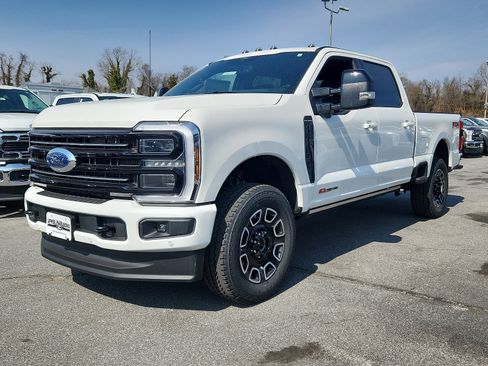 New 2025 Ford F250 Platinum image 3