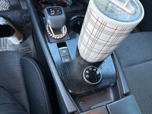 Used 2022 Nissan Rogue SV image 14