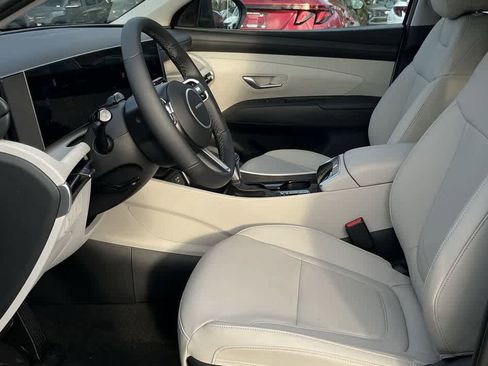 New 2025 Hyundai Tucson SEL image 11