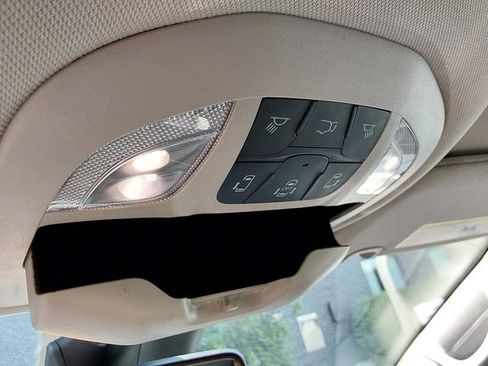 Used 2023 Chrysler Pacifica Touring-L FWD image 67