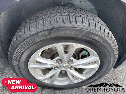 Used 2017 Chevrolet Equinox LT w/ Convenience Package image 17