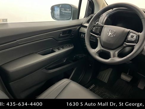 Used 2026 Honda Odyssey EX-L image 11