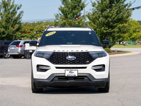 Used 2022 Ford Explorer ST w/ Equipment Group 401A AWD/4WD image 2