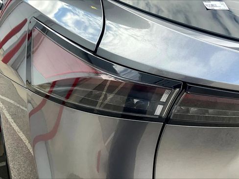 Used 2023 Nissan Ariya FWD image 27