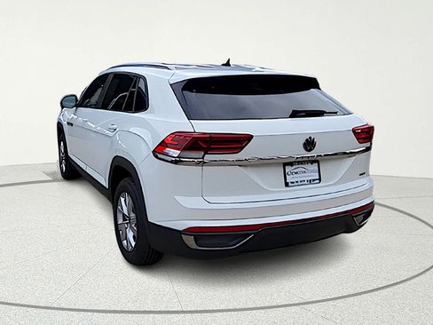 Used 2021 Volkswagen Atlas Cross Sport S image 4