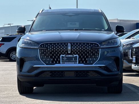 New 2025 Lincoln Aviator Reserve image 8