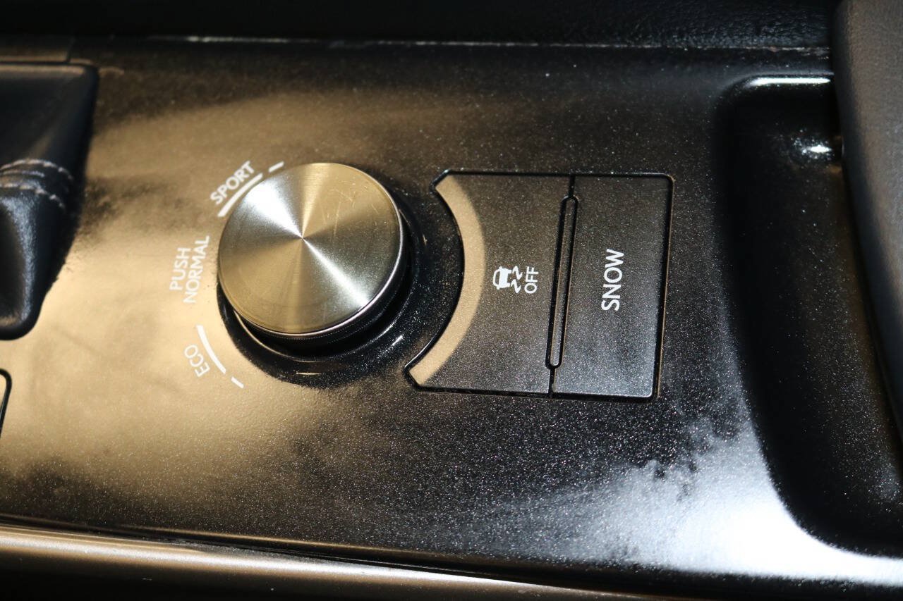 Used 2016 Lexus IS 200t w/ Navigation System Package RWD image 43
