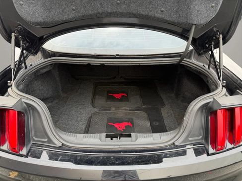 Used 2017 Ford Mustang Premium RWD image 8