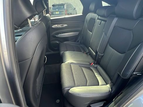 Used 2022 Genesis GV70 2.5T w/ Sport Prestige Package image 39