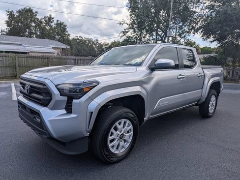 Used 2024 Toyota Tacoma SR5 w/ SR5 Upgrade Package RWD image 8
